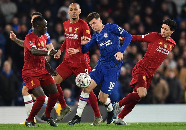 记者：丘库埃梅卡本人很想回到多特，但后者对其伤病史有顾虑