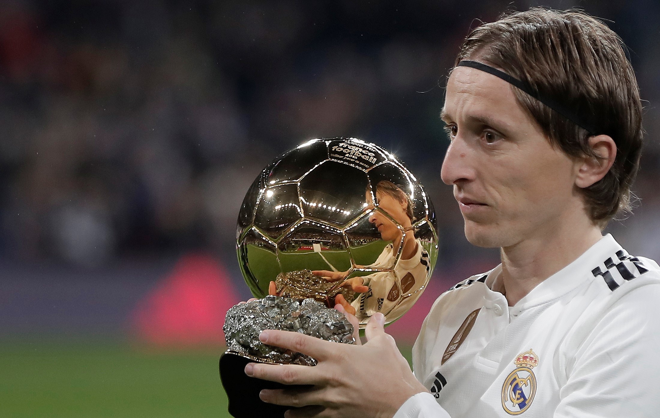 太全面了！杰伦·约翰逊过去5战场均接近30+14+11