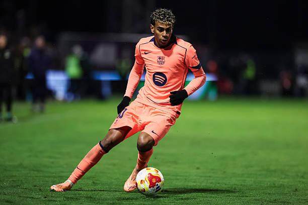 意甲战报：普利西奇梅开二度，米兰让二追三3-2逆转都灵