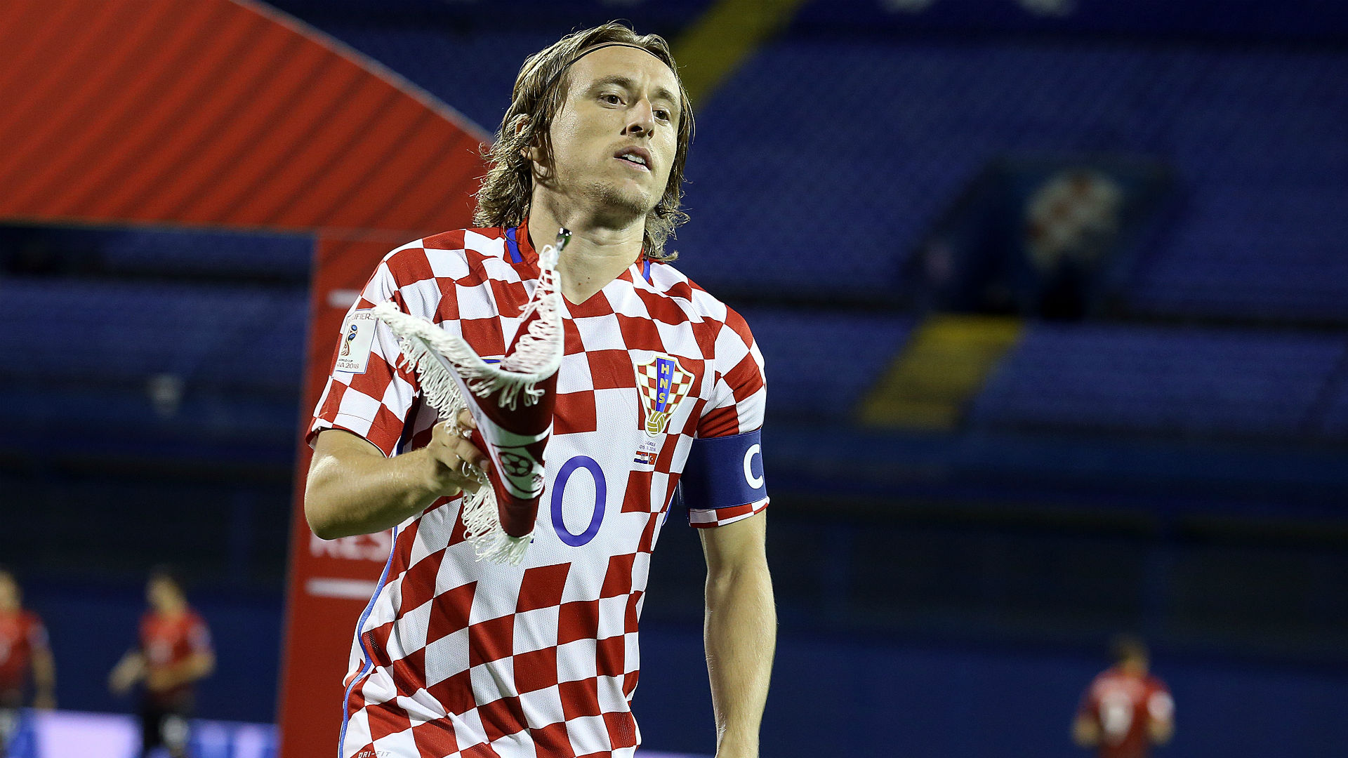 日职联战报：鹿岛鹿角主场2-1横滨水手，时隔9年再次夺冠